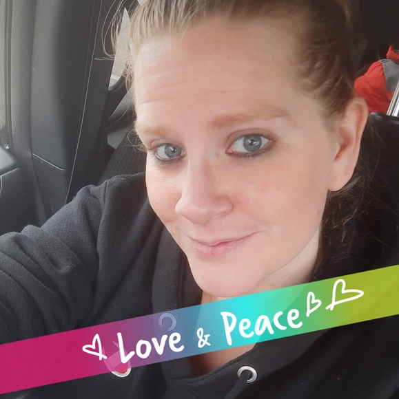 Meet your Posher, Ashley - Picture 1 of 1